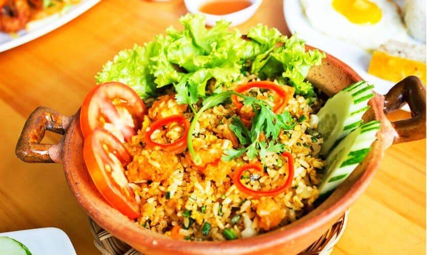 Cơm chiên cua trứng muối tại Lil' Sago - YeuAmThuc.org