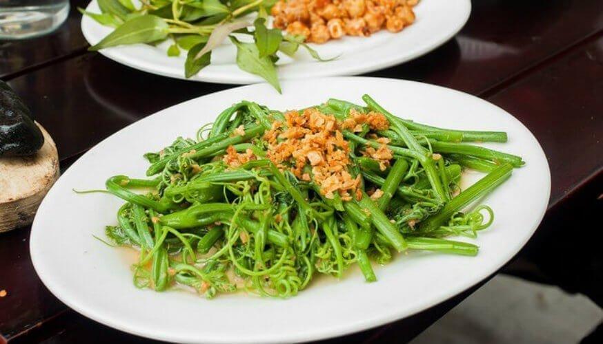 Đọt su su xào tỏi - YeuAmThuc.org