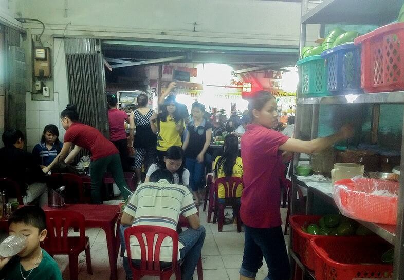 Không gian tại bánh xèo bò lá lốt - YeuAmThuc.org