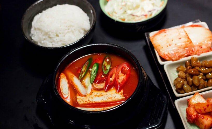 Kimchi Jjigae tại Kimchi Kimchi - YeuAmThuc.org