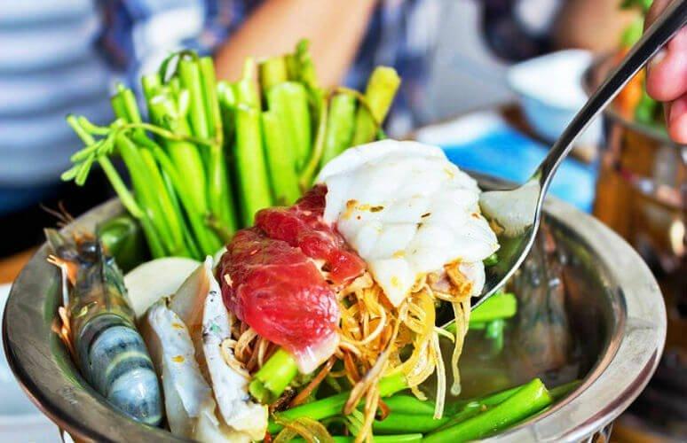 Lẩu hải sản chua cay tại Lil' Sago - YeuAmThuc.org