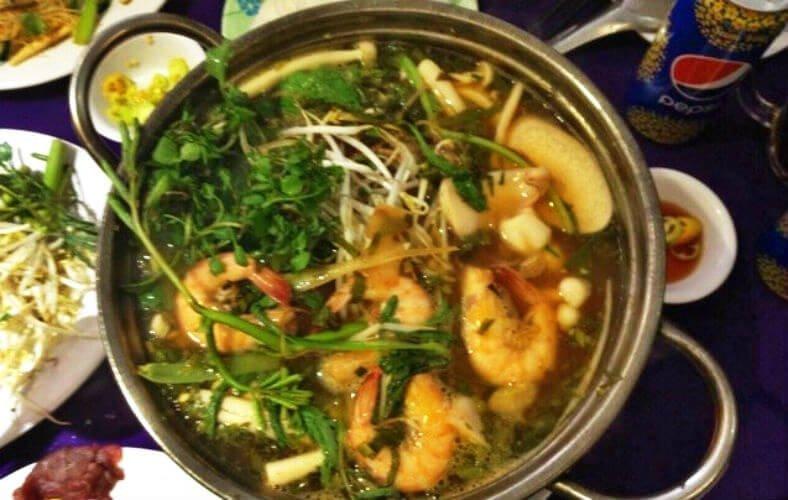 Lẩu nấm hải sản tại Làng Nướng Nam Bộ - YeuAmThuc.org