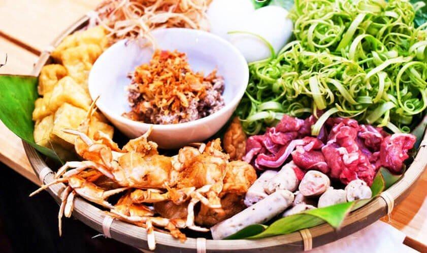 Lẩu riêu cua bắp bò tại Ngõ 8 - YeuAmThuc.org