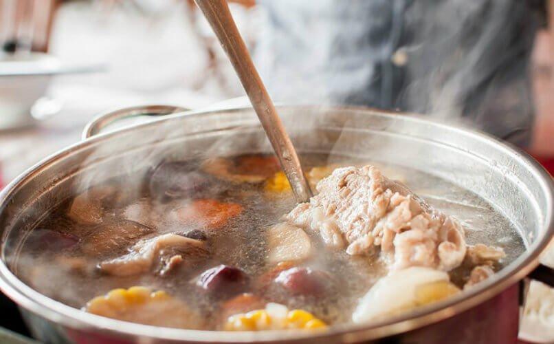 Nước lẩu tại Điểm Hẹn Sài Gòn - YeuAmThuc.org