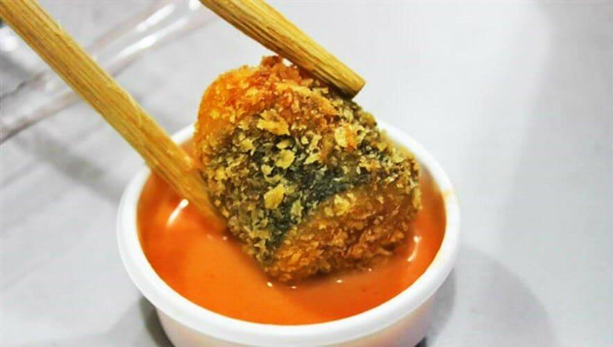 Nước sốt tại sushi viên Nguyễn Thái Học - YeuAmThuc.org