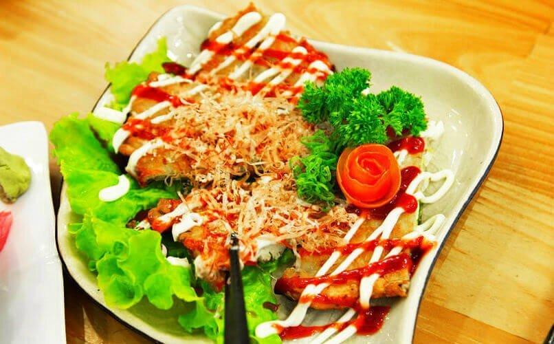 Okonomi Yaki tại Sushi Sakura - YeuAmThuc.org