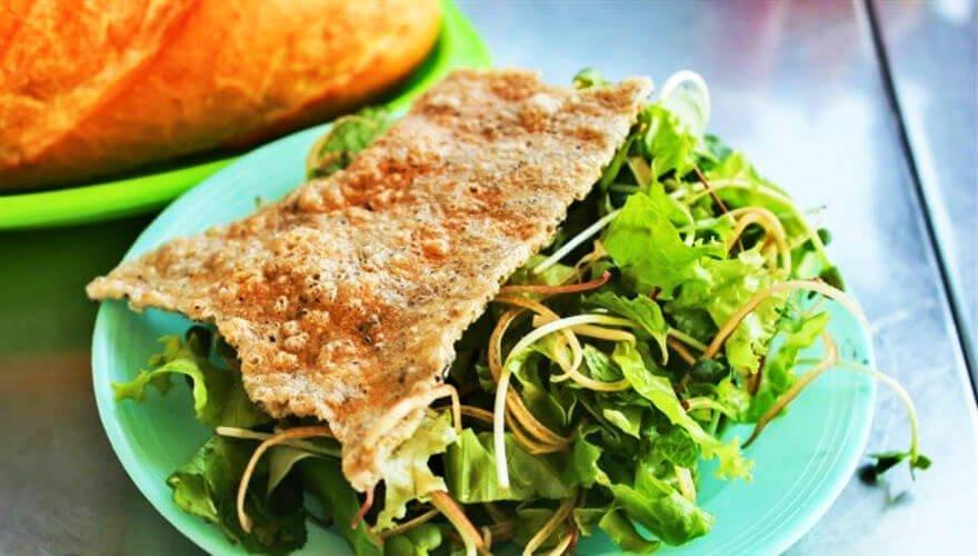 Rau ăn kèm tại mì quảng ếch đồng - YeuAmThuc.org