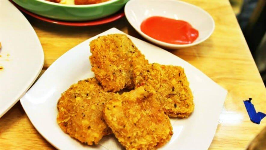 Thịt xông khói phô mai tại Moon Fast Food - YeuAmThuc.org