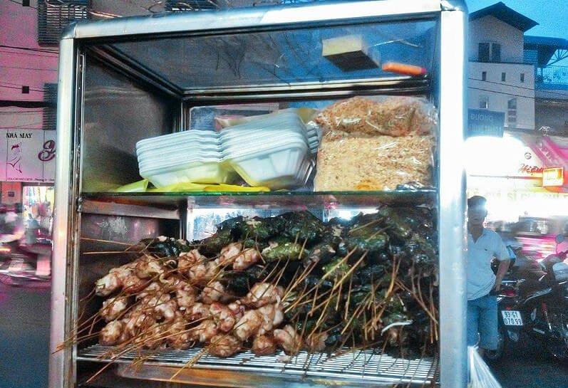 Tủ bò tại bánh xèo bò lá lốt - YeuAmThuc.org