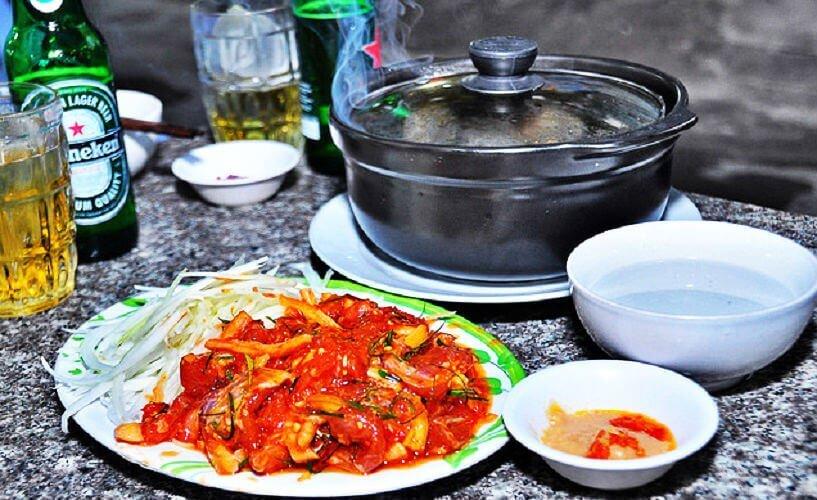 Bò xông đá tại Bò tơ Năm Sánh - YeuAmThuc.org