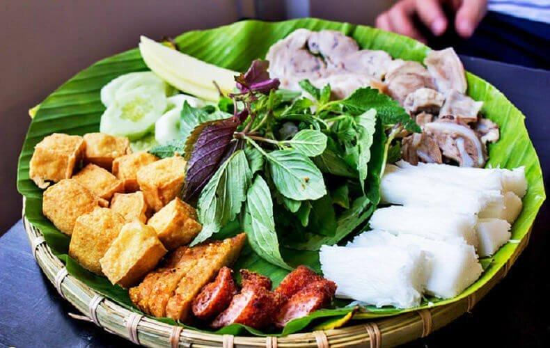 Bún đậu thập cẩm tại Bún Đậu A Chảnh - YeuAmThuc.org