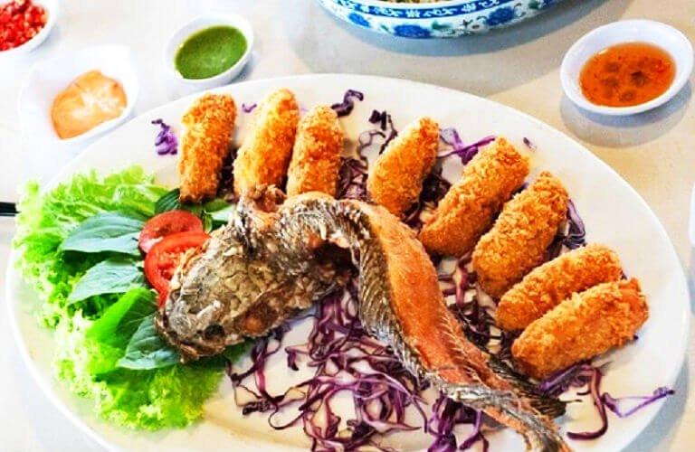 Chả giò cá lóc tại Làng Ta - YeuAmThuc.org