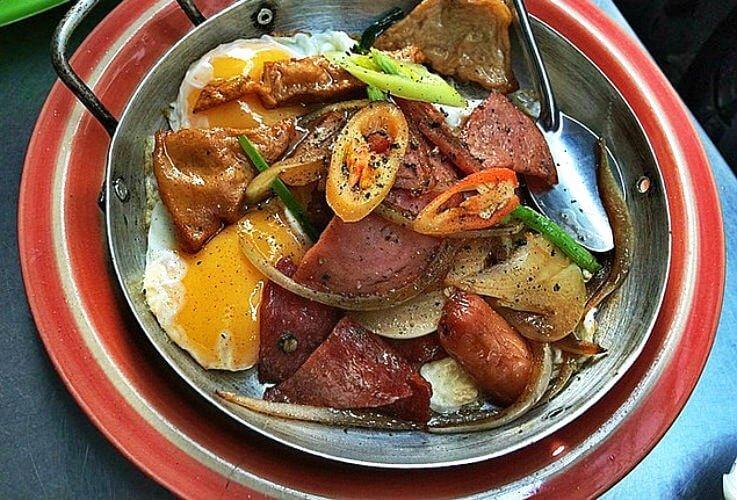 Chảo đầy đủ tại Bánh mì chảo Hòa Mã - YeuAmThuc.org