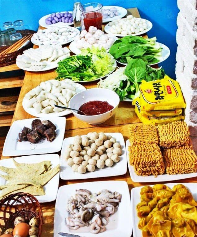 Đồ ăn tại Buffet Tokbokki - YeuAmThuc.org