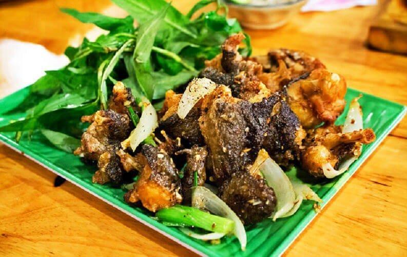 Ếch chiên giòn tại Chòi Quán - YeuAmThuc.org
