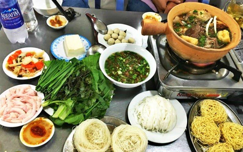 Lẩu dê lớn tại Lẩu dê Lâm Ký - YeuAmThuc.org