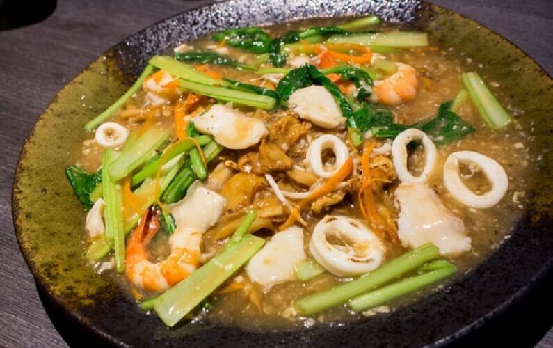 SeaFood Egg Hor Fun tại Bugis Singapore - YeuAmThuc.org