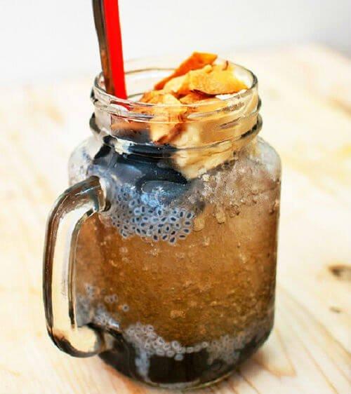 Sương sáo hột é bánh flan tại Ăn Vặt Cô Hai - YeuAmThuc.org