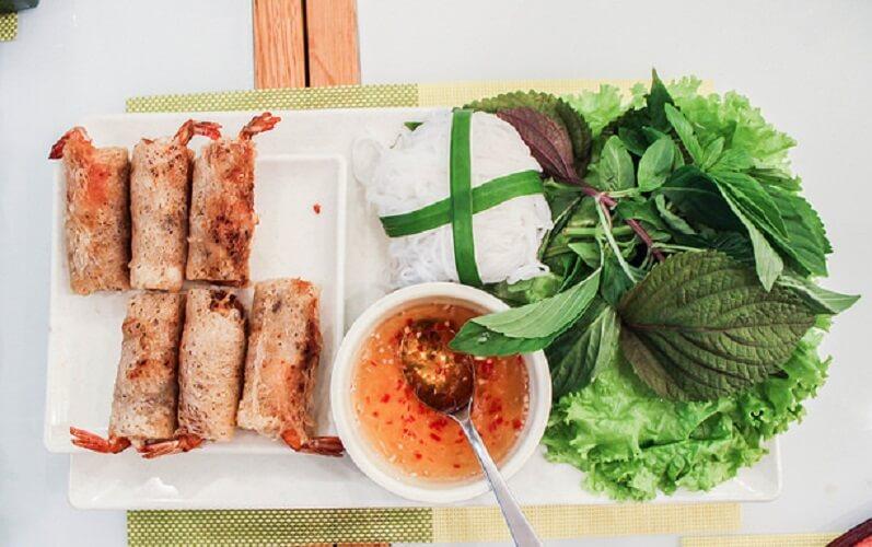 Chả giò rế tôm của Wrap Roll - YeuAmThuc.org