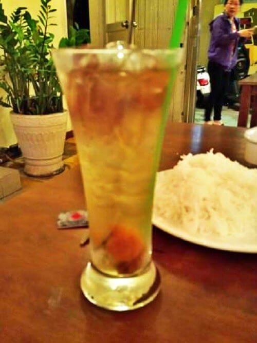 Nước mơ tại Bún chả Ngọc - YeuAmThuc.org