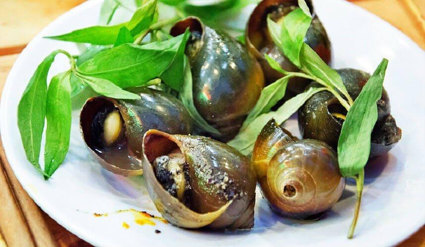 Ốc bươu nướng tiêu tại Tik Tak - YeuAmThuc.org