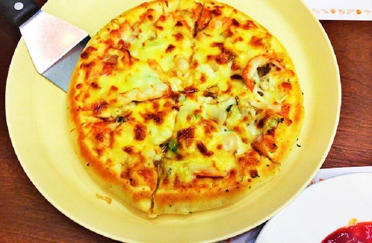 Pizza hải sản tại Pizza Inn Nguyễn Trãi - YeuAmThuc.org