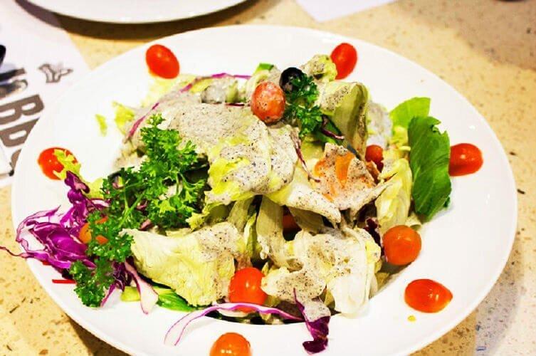 Salad tại Alivava Chicken Beer - YeuAmThuc.org