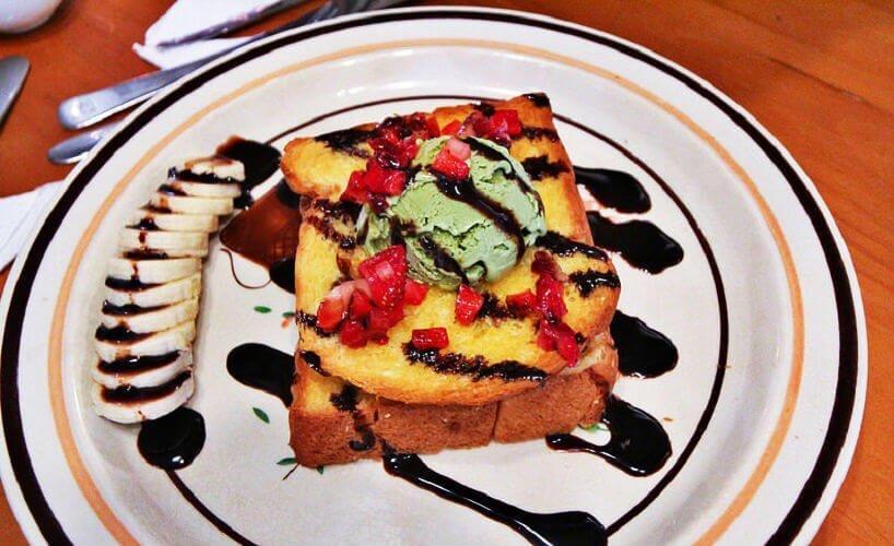 Toast tại Jun Sachi Cafe Kem - YeuAmThuc.org