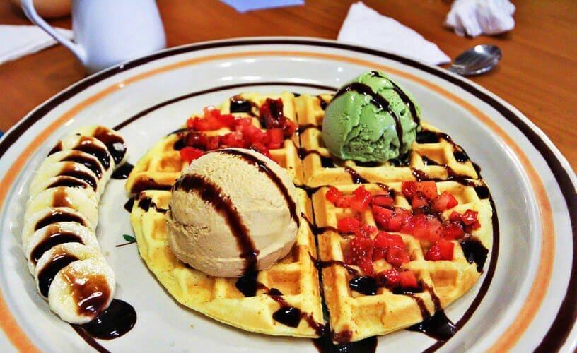 Waffle tại Jun Sachi Cafe Kem - YeuAmThuc.org