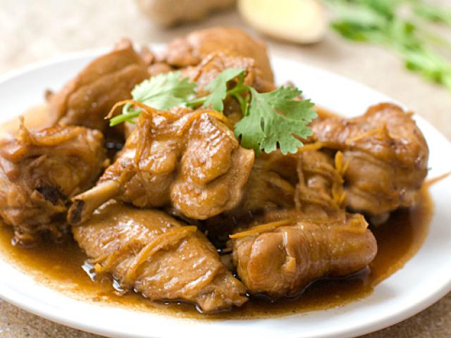 Đĩa gà kho