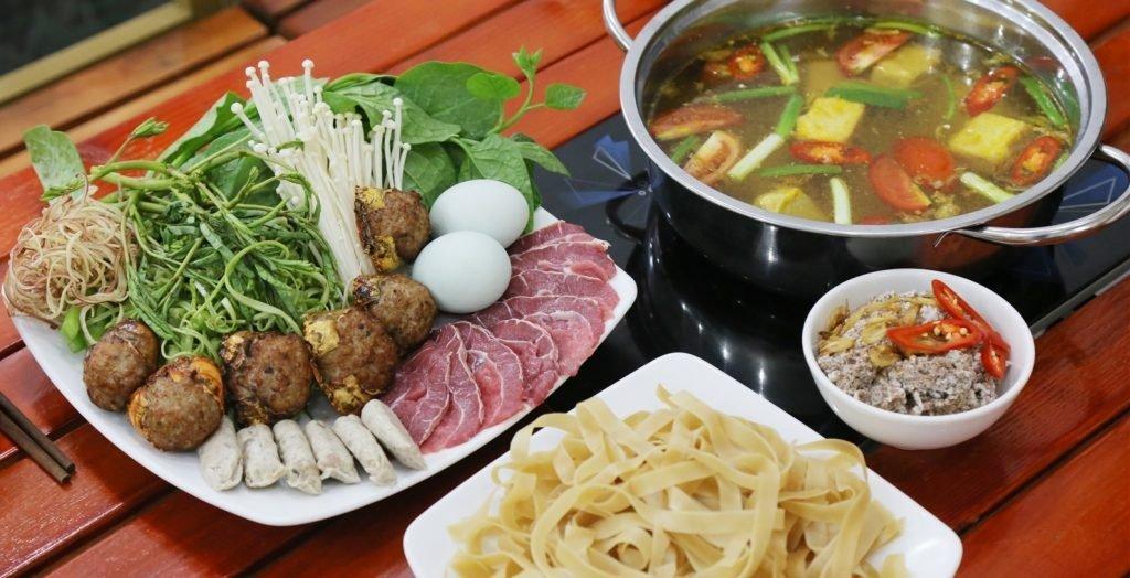 Lẩu cua đồng hột vịt lộn