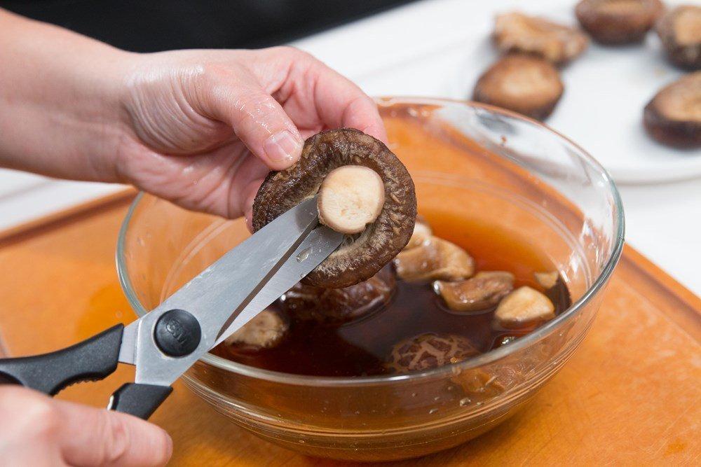 Sơ chế nấm