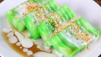 Cách làm bánh đúc lá dứa