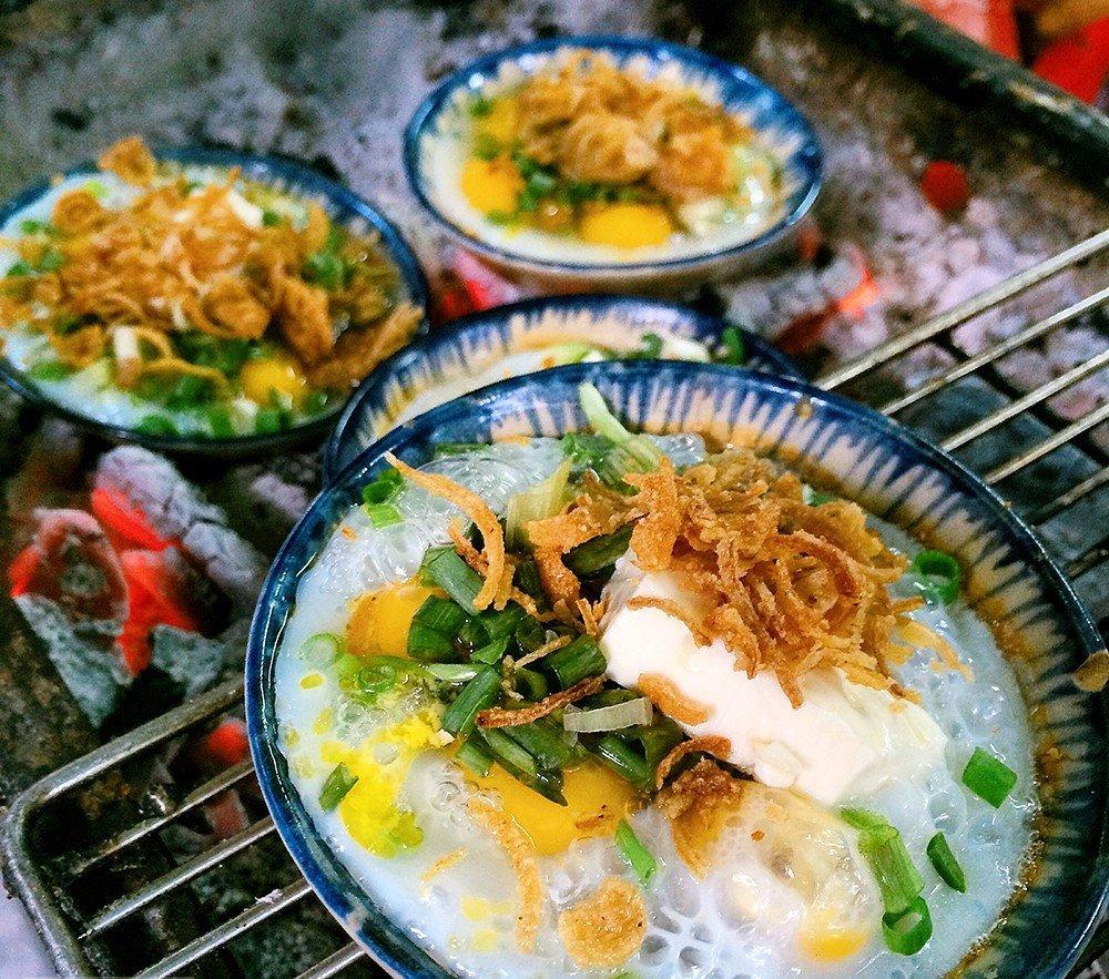 Trứng cút đút than với phô mai